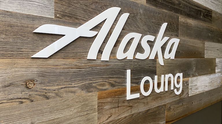 Alaska Lounge ロゴ